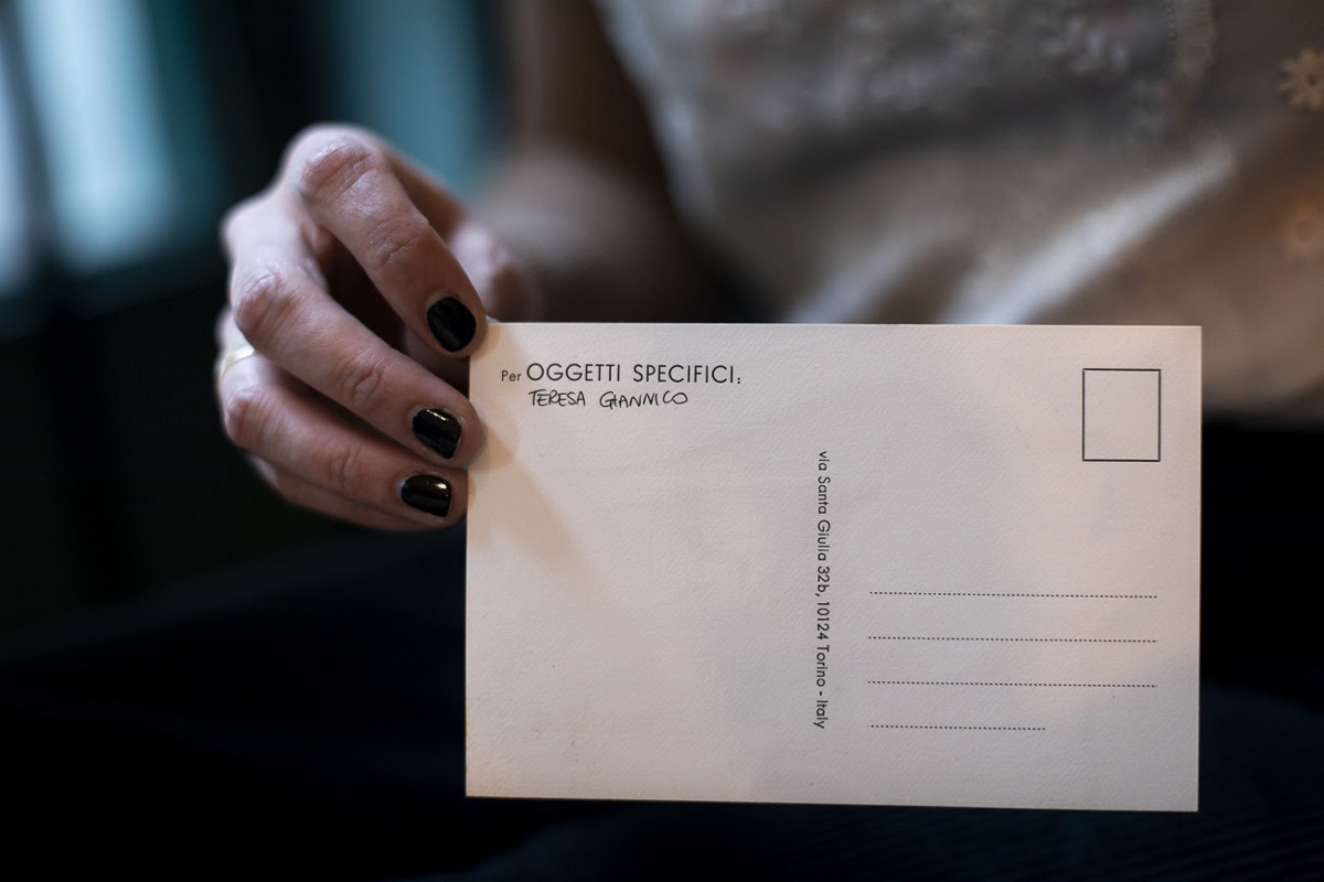 Il tè delle cinque – Pensieri d’artista in formato cartolina